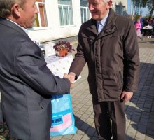 img-5f160143da6c3d9a83b8e24bbc814504-v
